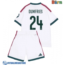 Fotballdrakt Barn Real Madrid Denzel Dumfries #24 Hjemmedraktsett 2026-27 Kortermet (+ Korte bukser)